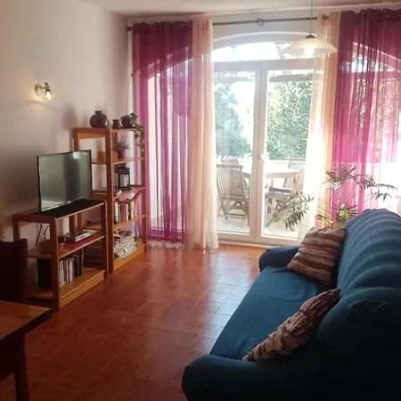 Ganze In Mit Moebliertem Balkon By Interhome *